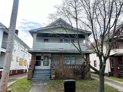 11822 Lenacrave Ave, Cleveland, OH 44105