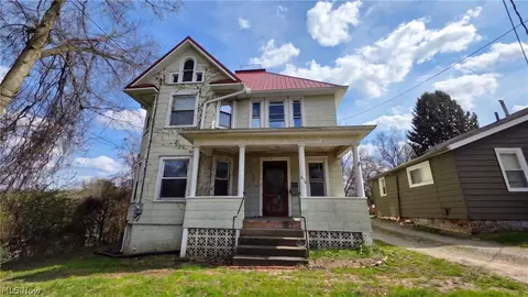 614 Cutler St, Marietta, OH 45750
