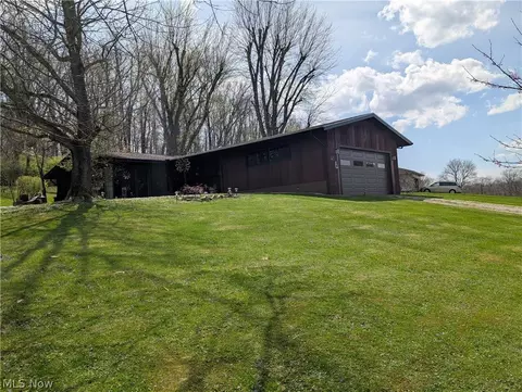 228 Crowley Dr, Roseville, OH 43777