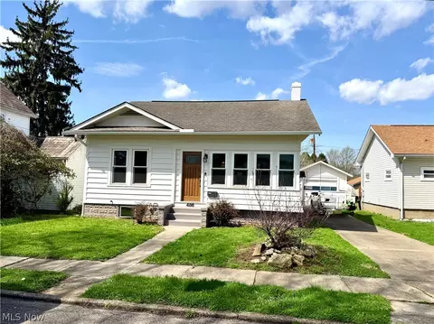 486 Mckinley Ave, Newcomerstown, OH 43832