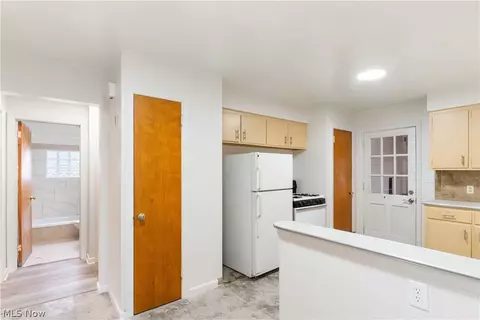 4803 Southern Blvd, Boardman, OH 44512 photo 6