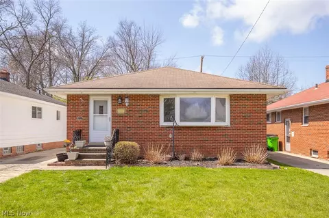 1114 Homestead Rd, South Euclid, OH 44121