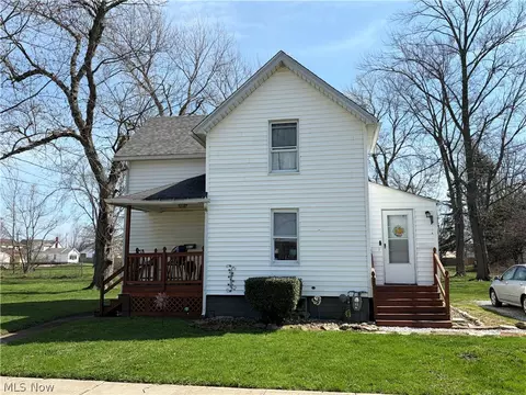 4055 Skiff St, Willoughby, OH 44094