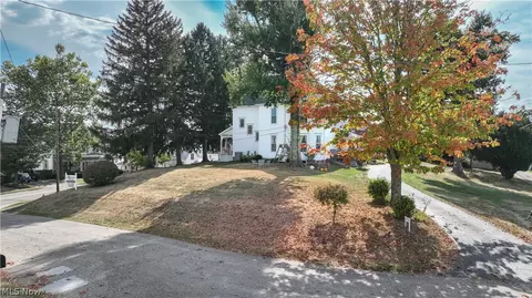 Exterior - 501 E Main St, Barnesville, OH 43713 photo 5 of 7