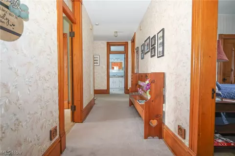 Entry Way - 501 E Main St, Barnesville, OH 43713 photo 5 of 6