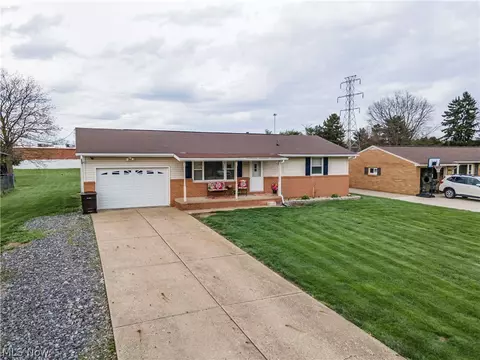 235 32nd St SW, Canton, OH 44706