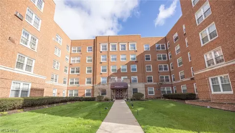 19101 Van Aken Boulevard Blvd #216, Shaker Heights, OH 44122