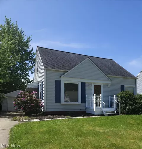 236 Tyler Ave, Cuyahoga Falls, OH 44221