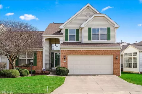 5531 Hideaway Dr, Medina, OH 44256