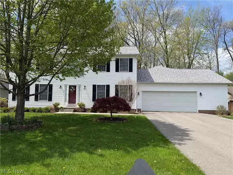 19 Spring Creek Dr, Cortland, OH 44410