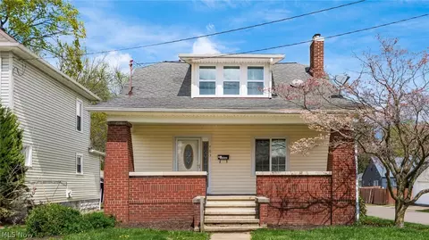 403 Seborn Ave, Zanesville, OH 43701