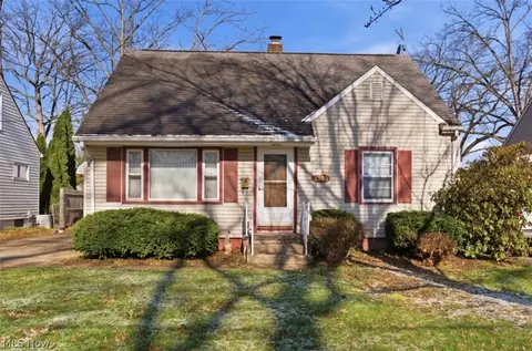 1350 Eastland Ave SE, Warren, OH 44484