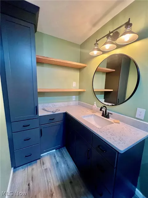 Bath - 105 Poolview Cir, Dover, OH 44622 photo 1 of 3