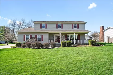 414 Scala Dr, Stow, OH 44224