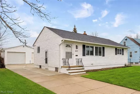 16159 Bowfin Blvd, Brook Park, OH 44142