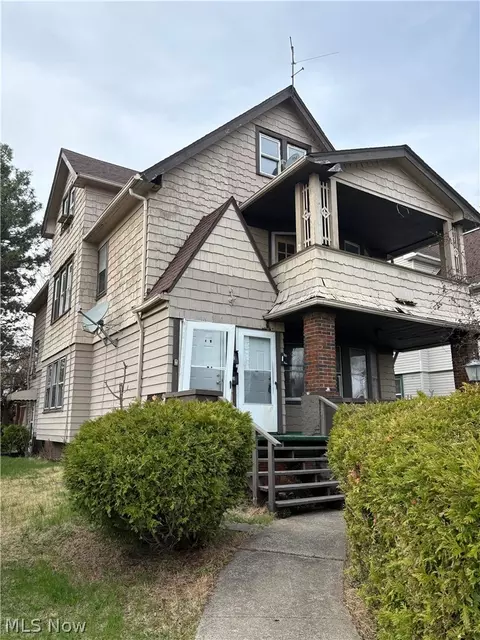 18001 Olympia Rd, Cleveland, OH 44112