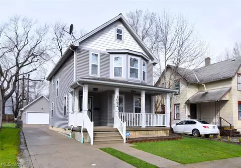 2092 W 81st St, Cleveland, OH 44102
