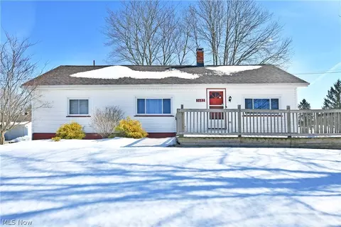 3682 Ridge Rd, Cortland, OH 44410