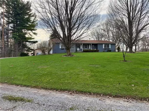 5279 Newgarden Rd, Salem, OH 44460
