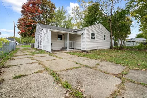 2012 Endrow Ave NE, Canton, OH 44705 photo 21
