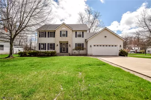 7052 Cornell Ln, Mentor, OH 44060