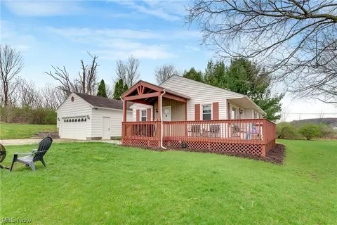 9391 Infirmary Rd, Mantua, OH 44255
