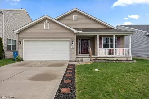 3822 Parkside Cir E, Lorain, OH 44053