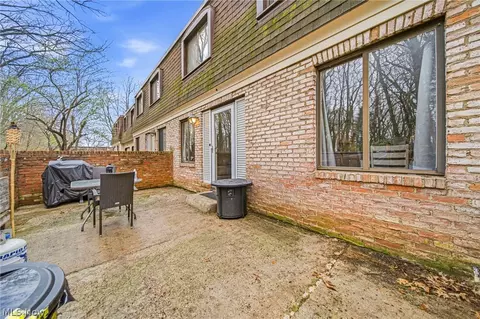 1651 Mentor Ave #1406, Painesville, OH 44077