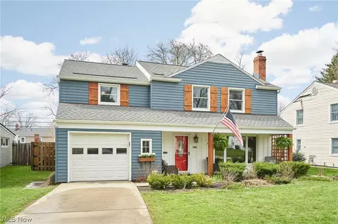 1360 Croyden Rd, Lyndhurst, OH 44124