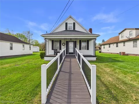 90 S Third St, Parkersburg, WV 26101