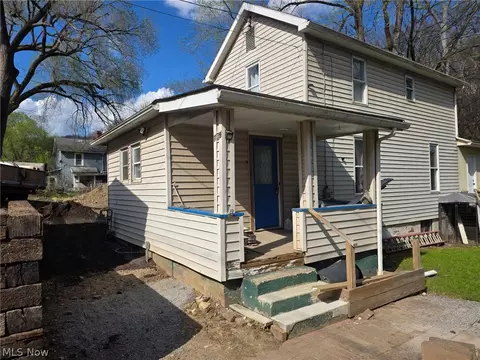 729 Valley Ave, East Liverpool, OH 43920