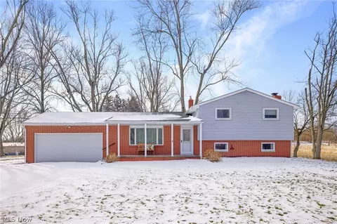 600 53rd St SW, Canton, OH 44706