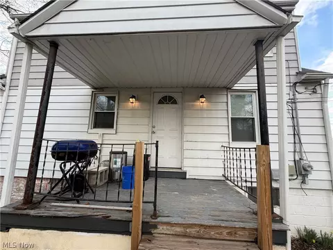 7222 Wright Ave, Oakwood, OH 44146