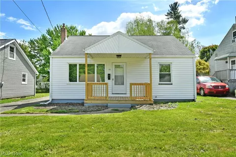 73 N Edgehill Ave, Youngstown, OH 44515