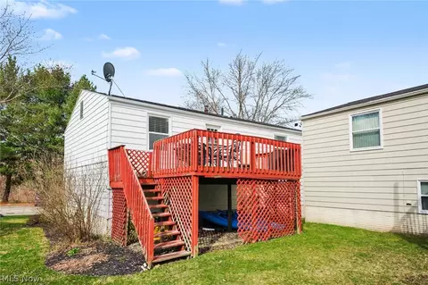 Exterior - 3671 Windjammer Cv, Aurora, OH 44202 photo 3 of 7