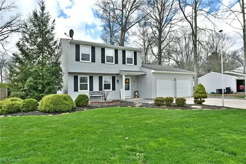 353 Stahl Ave, Cortland, OH 44410