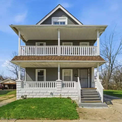 3672 E 144th St, Cleveland, OH 44120