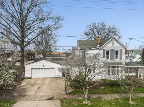 2145 Cherry Ave, Alliance, OH 44601