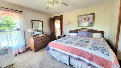 Bedroom - 500 Applegate Dr, Beverly, OH 45715 photo 2 of 4