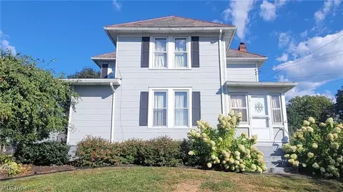 Exterior - 500 Applegate Dr, Beverly, OH 45715 photo 2 of 5