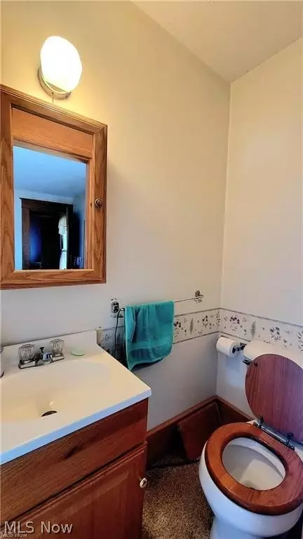 Bath - 500 Applegate Dr, Beverly, OH 45715 photo 3 of 3
