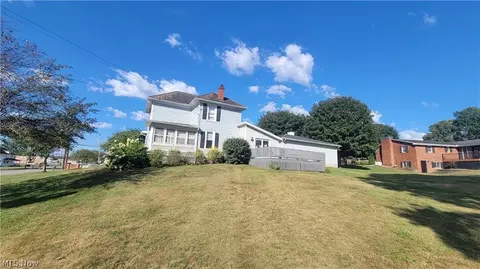 Exterior - 500 Applegate Dr, Beverly, OH 45715 photo 3 of 5