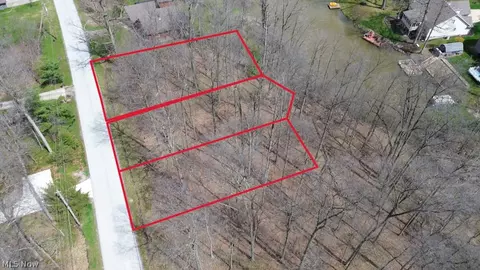 1290-1291 Laurel Dr, West Salem, OH 44287