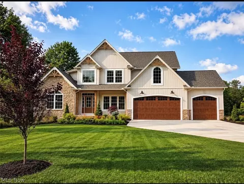 6996 Topaz Ct, Concord Twp, OH 44077