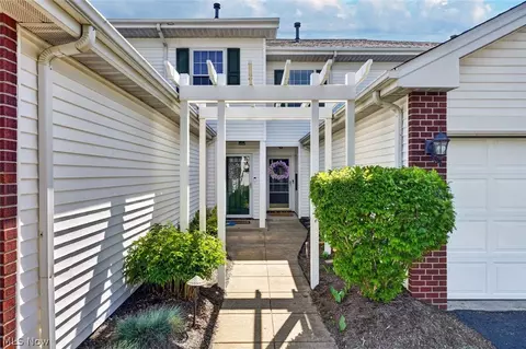 6721 Woodruff Ct, Cleveland, OH 44130