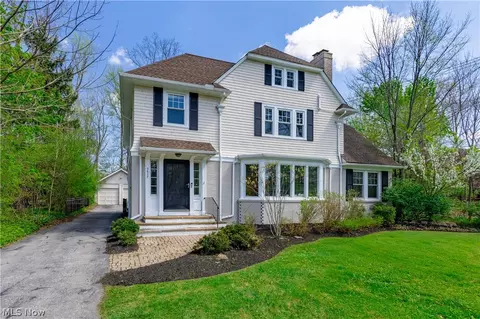 2637 Wellington Rd, Cleveland Heights, OH 44118