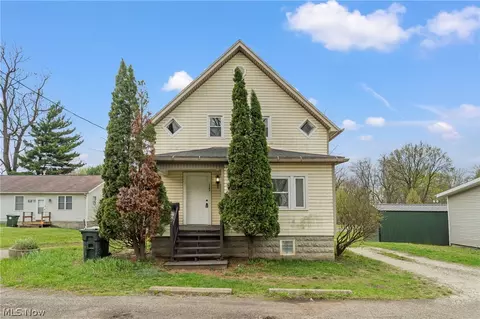 1308 Laiblin Pl NE, Canton, OH 44705