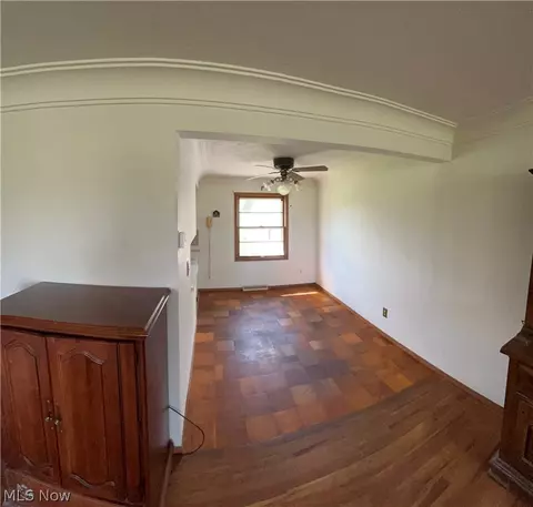 33500 Arthur Rd, Solon, OH 44139 photo 4