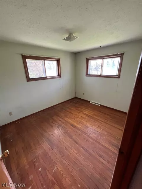 33500 Arthur Rd, Solon, OH 44139 photo 7