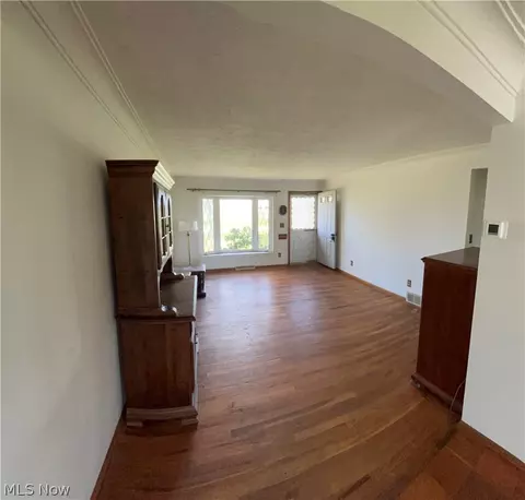 33500 Arthur Rd, Solon, OH 44139 photo 3